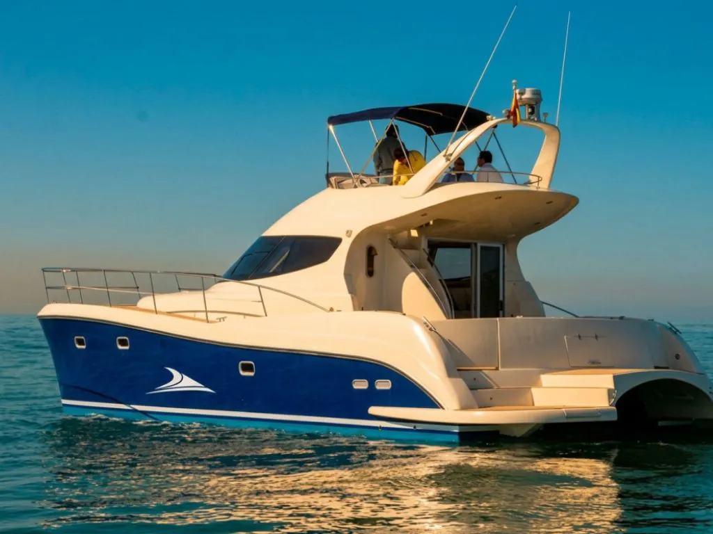 Yacht Privato Damiluvi